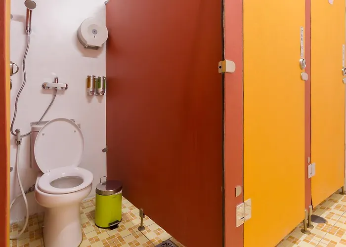 Hostel Cx Ground Zero Kuta Lombok